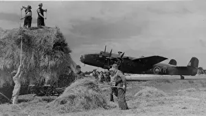Halifax Prints: Handley Page Halifax II DT807 5 August 1943
