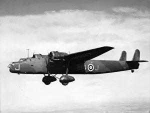 Handley Page HP54 Harrow II K6988 in the air