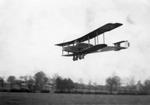 Handley Page O / 100 in flight