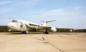 1990 Prints: Handley Page Victor K. 2 XL164