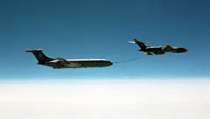 1985 Prints: Handley Page Victor K. 2 XM717 & Vickers VC10 K. 3 ZA144 E