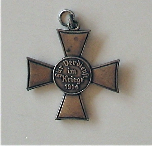 Images Dated 25th March 2011: Hanseatic Cross awarded for War Service