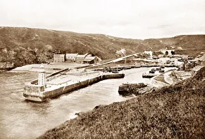The harbour, Lybster early 1900's