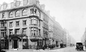 Images Dated 27th September 2017: Harley Street and Queen Anne Street, London