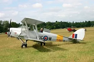 Havilland Collection: De Havilland DH 82 Tiger Moth, the RAFs standard prima