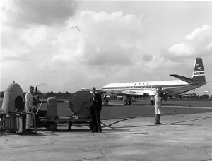 de Havilland DH106 Comet 4 G-APDB of BOAC at Hatfield