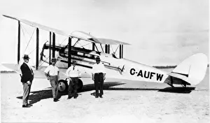 De Havilland DH50 (aft, on the ground) of Qantas