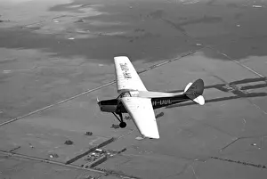 Privately Prints: De Havilland Leopard Moth G-AIYS private flying at Berwick