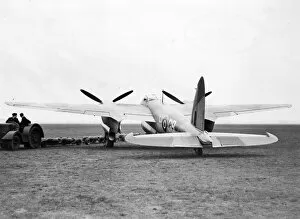 Bombed Gallery: de Havilland Mosquito BIV DZ379 being bombed up