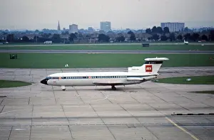 Trident Prints: De Havilland Trident 2 G-AVFC BEA Gatwick 1976