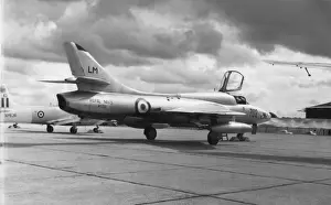 Towing Prints: Hawker Hunter T-8C