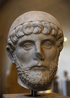 Images Dated 29th December 2012: Head of a man with a Priests cap. About 120 AD