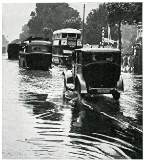 Flooding Prints: Heatwave floods London 1932