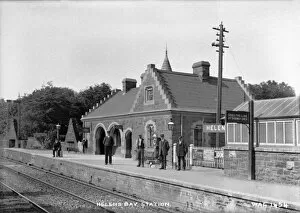 Platform Gallery: Helens Bay Station