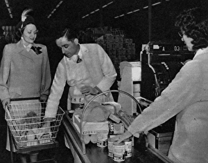 Begun Gallery: A help yourself grocery - checkout