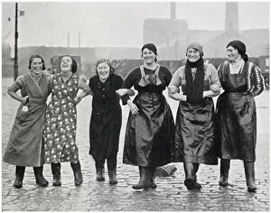 Aprons Gallery: Herring Harvest in Great Yarmouth 1934