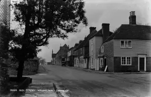 Slopes Prints: High Street in Winchelsea