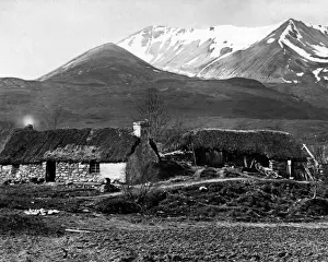 Highlands Prints: Highland cottage, Kinlochewe, Scotland
