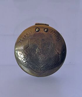 Hinged brass tobacco tin - East Yorkshire Regiment