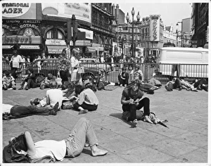 Social/Piccadilly Circus
