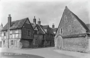 Archway Prints: Historic Buildings in Lacock