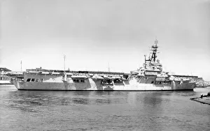 Hmas Prints: HMAS Sydney R17