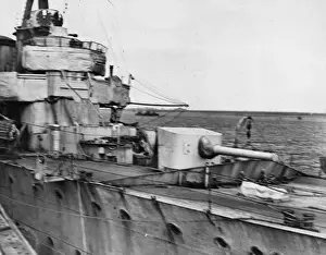 Forecastle Prints: HMS Chester, British light cruiser, WW1