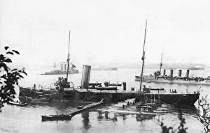 Images Dated 5th April 2012: HMS Forth in Devonport