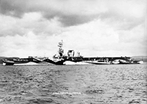 Camel Gallery: HMS Furious (47) with a Sopwith F1 Camel
