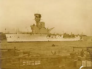 Images Dated 4th February 2015: HMS Hermes (95)