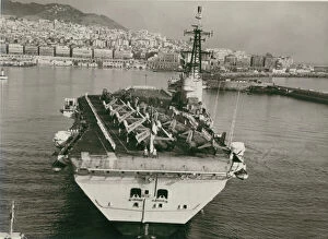 Algiers Gallery: HMS Hermes (R12) entering Algiers Harbour, August 1960