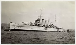 1933 Collection: HMS Suffolk, British heavy cruiser, Hong Kong, China