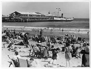 Occasional Prints: Holidaying in Blighty