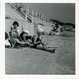 Holidaymakers at the Seaside, Thought to be at Cowes, Isle o
