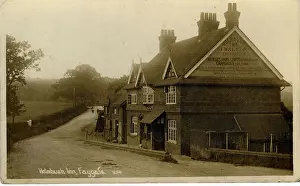 Wentworth Postcard Collection Prints: Holmbush Inn