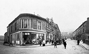 Images Dated 10th December 2018: Holmfirth Victoria Square early 1900s