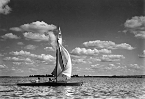 Images Dated 1st September 2011: Homeward Bound Yacht