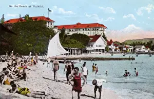 Hawaiian Prints: Honolulu, Hawaii, USA - Waikiki Beach