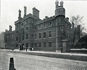 Crenellation Gallery: The Honourable Artillery Companys Barracks, London