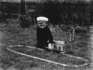 Wentworth Postcard Collection Gallery: Hornby Gauge 0 Railway Set