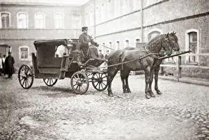 Omnibus Prints: A horse drawn omnibus, Moscow, Russia, circa 1890