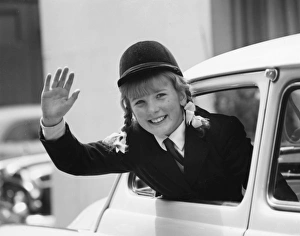 Leans Gallery: Horse Rider in a Car