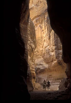 Jordan Gallery: Horse riders in Petra ravine, Jordan