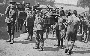 Distribution Prints: Hot dinner for men in the trenches, WW1