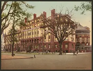 Savannah Prints: Hotel De Soto, Savannah