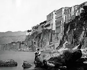 Hotels Collection: Hotels on the clifftops, Sorrento, Italy