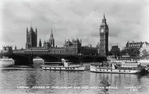 Skyline Prints: Houses of Parliament and Westminster Bridge