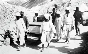 Howard Carter - artifacts removed from tomb of Tutankhamen