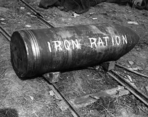 Images Dated 5th September 2011: Howitzer shell, Iron Ration, WW1