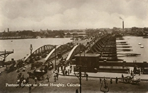 Images Dated 21st October 2016: Howrah Bridge, River Hooghly, Calcutta, India